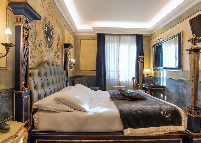 Select Via Veneto Hotel 4*
