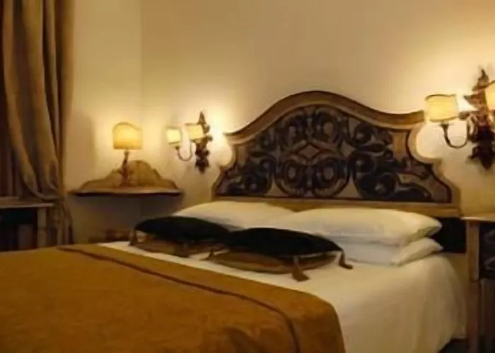 Select Via Veneto 4*